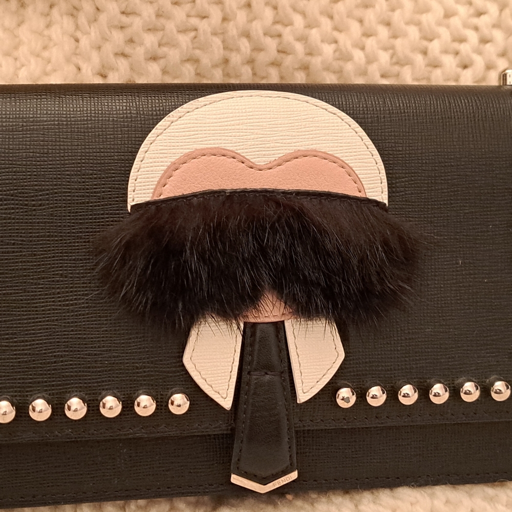 FENDI WOC - Picture 4 of 16